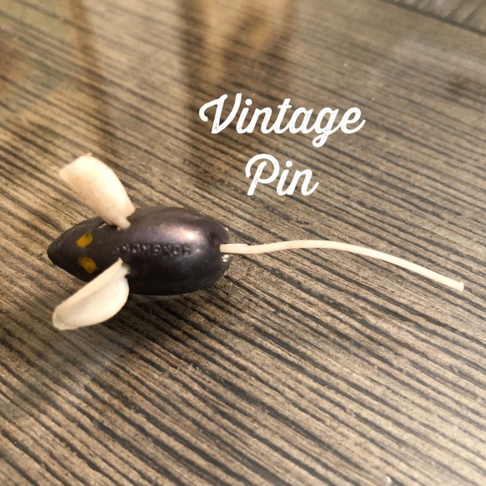 Vintage Grey Plastic Cute Mouse / Rat / Rodent Pin Hong Kong